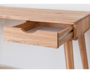 Psací stůl z CELOmasivu Pern A100