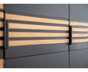 Šatní skříň z masivu Salerno 0SD