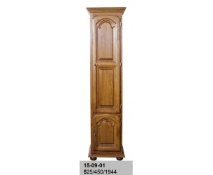 Vitrína z masívu Clasic